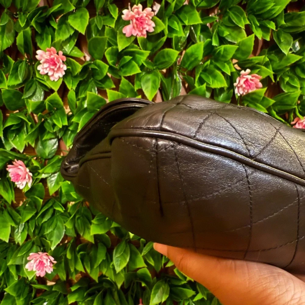 Chanel CC Black Leather fold over Hampton tote clutch hand bag - Picture 12 of 17